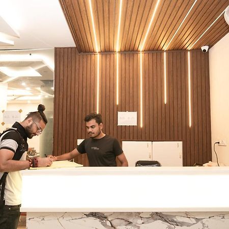 Hotel Holy Land Varanasi Exterior foto