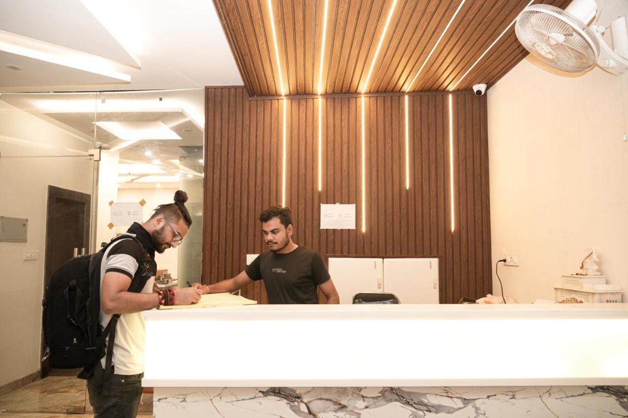 Hotel Holy Land Varanasi Exterior foto
